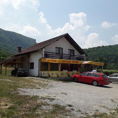 Bed and Breakfast Prenociste Vitas Miljevina Exteriér fotografie