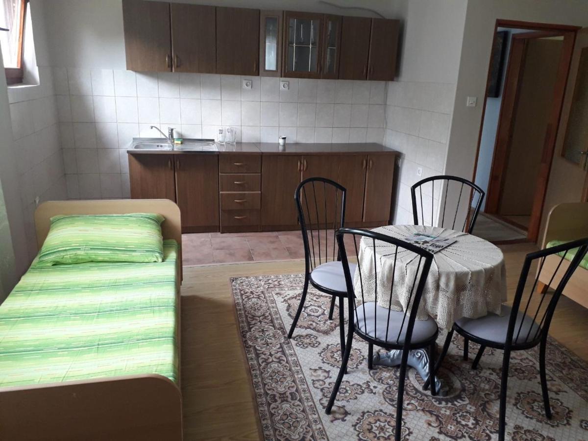 Bed and Breakfast Prenociste Vitas Miljevina Exteriér fotografie