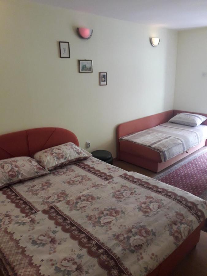 Bed and Breakfast Prenociste Vitas Miljevina Exteriér fotografie