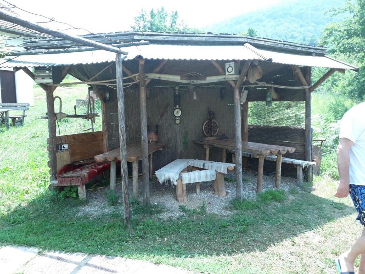 Bed and Breakfast Prenociste Vitas Miljevina Exteriér fotografie